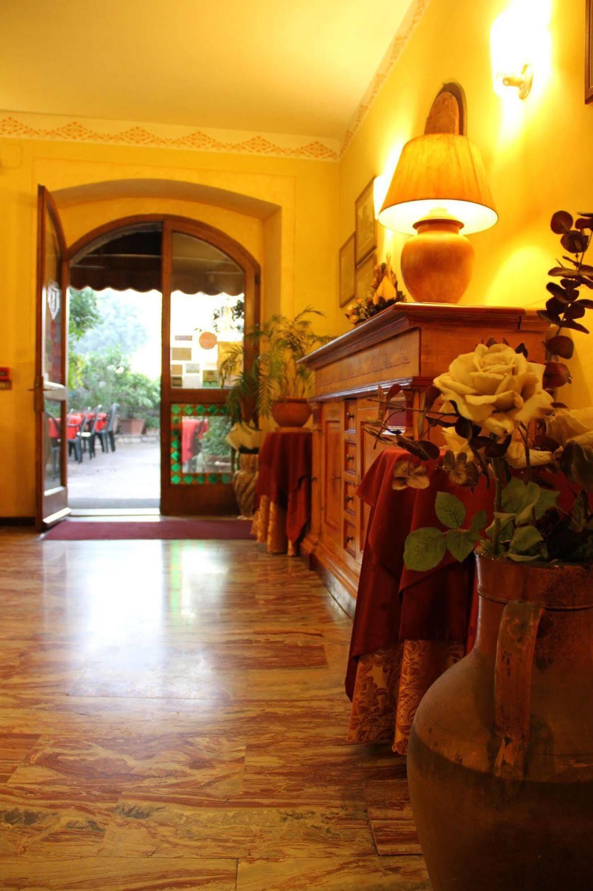 Hotel Berti Assisi Exterior photo